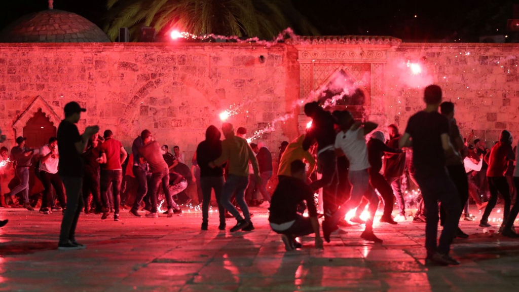 Over 130 injured as Palestinian worshippers clash with Israeli police at Al-Aqsa mosque