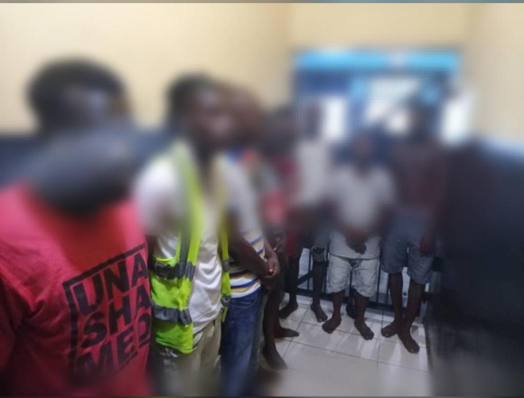 Bullion van attack: Police arrest 215 suspects in a swoop Bullion van attack: Police arrest 215 suspects in a swoop