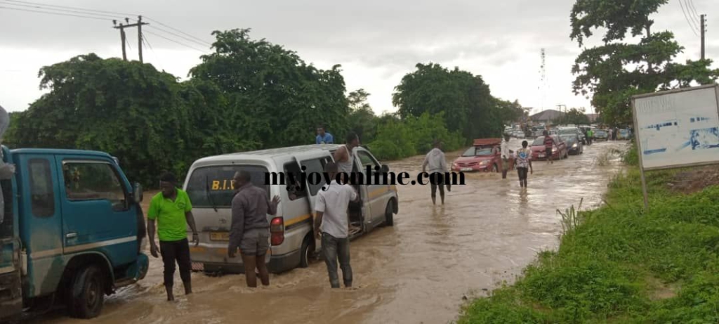 Several hours of downpour leaves parts of Sekondi-Takoradi flooded