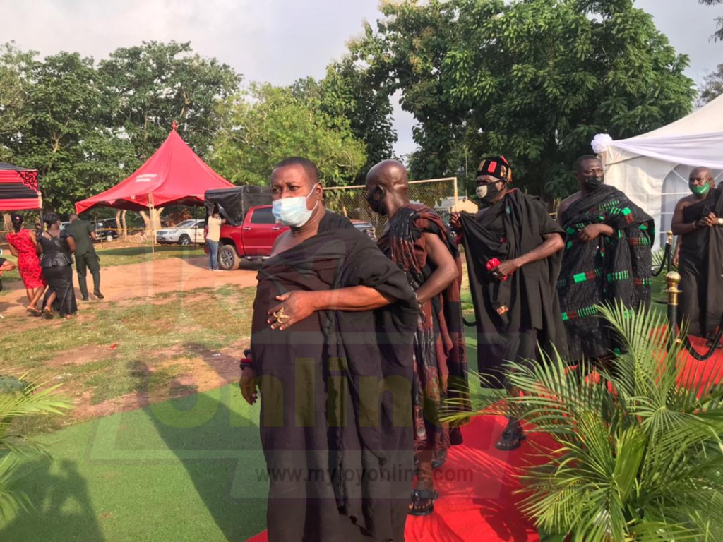 Photos: Sir John laid in state