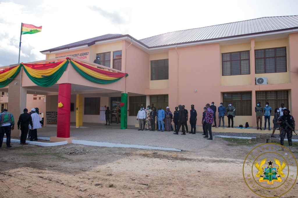 Akufo-Addo ends tour of Upper East Region, commissions Bolga East Assembly building