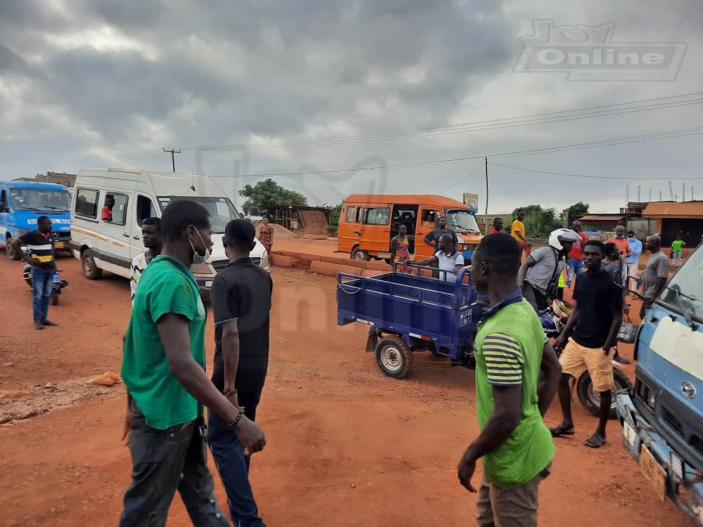 Residents of Atwima Kwanwoma block major road while in protest over stalled construction Residents of Atwima Kwanwoma block major road while in protest over stalled construction