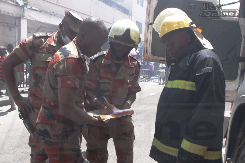 Photo: Fire and Military personnel battle Accra's toughest fire outbreak