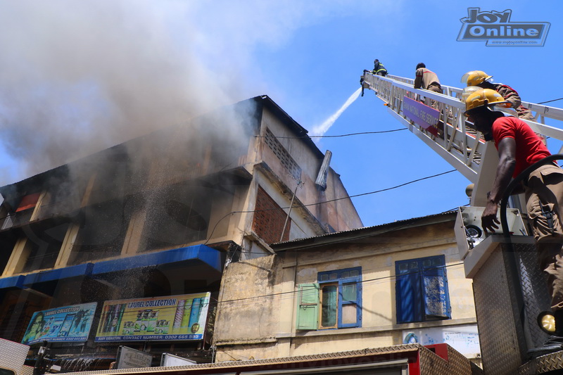 Photo: Fire and Military personnel battle Accra's toughest fire outbreak