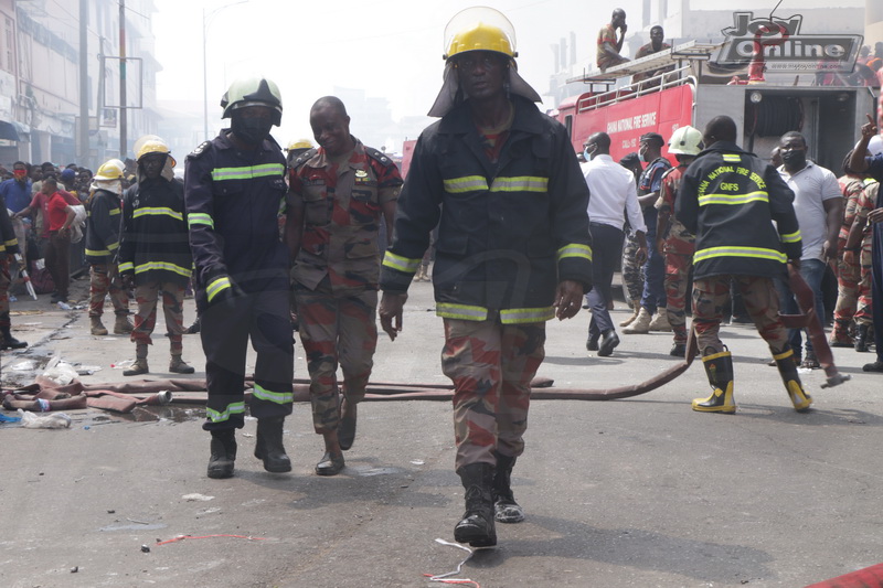 Photo: Fire and Military personnel battle Accra's toughest fire outbreak