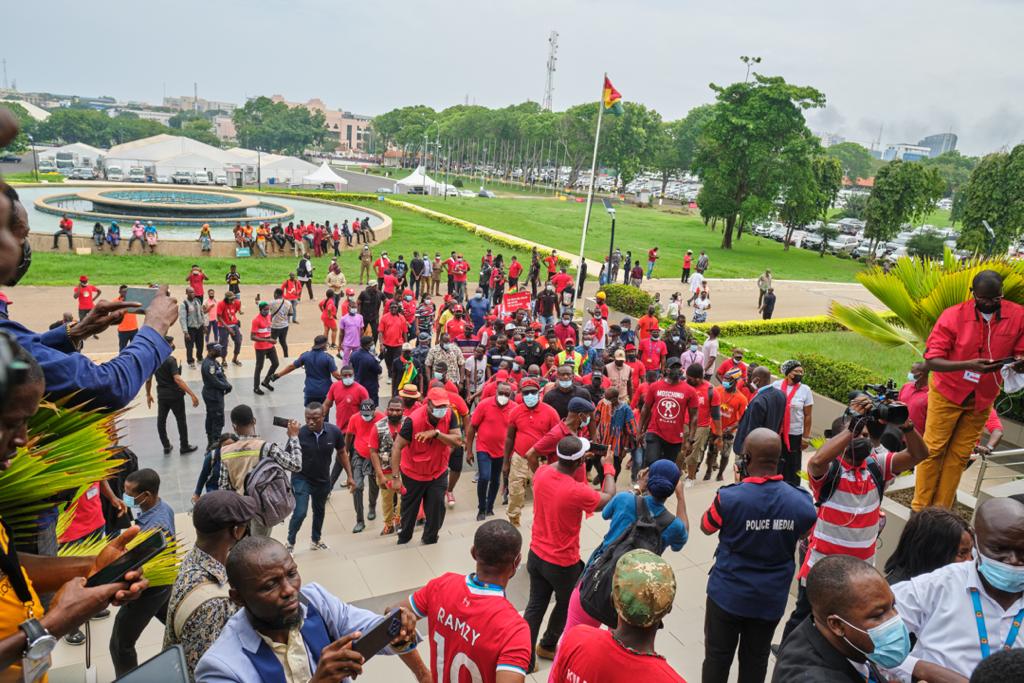 Photos: Onward marching NDC supporters walking for justice