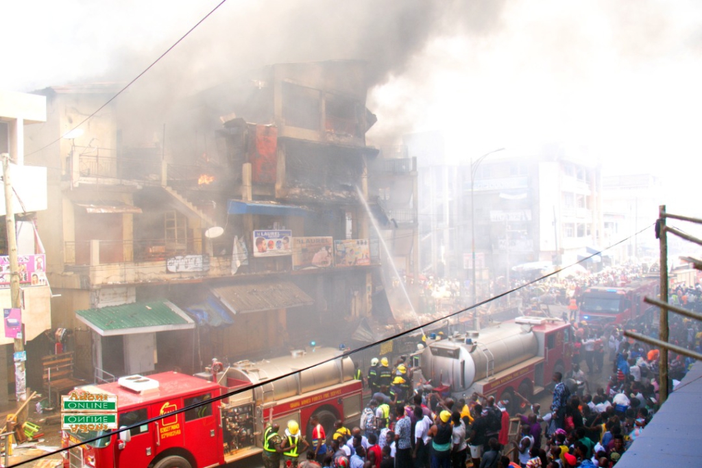 Photos: Fire destroys shops at Makola market Photos: Fire destroys shops at Makola market