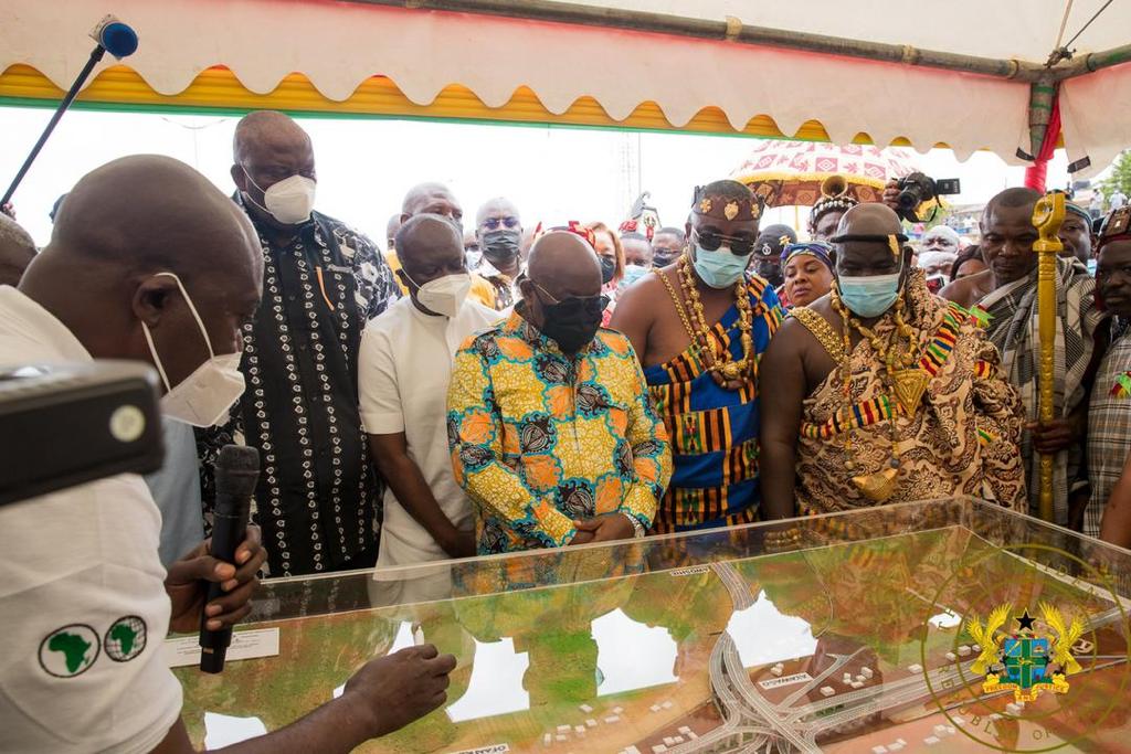 Akufo-Addo reiterates his commitment to fulfilling 'Year of Roads' promise as Pokuase interchange opens
