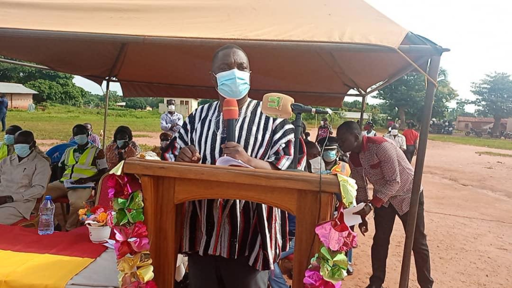 Bono East Minister cuts sod for the construction of deplorable Tanoboase-Yefri road Bono East Minister cuts sod for the construction of deplorable Tanoboase-Yefri road