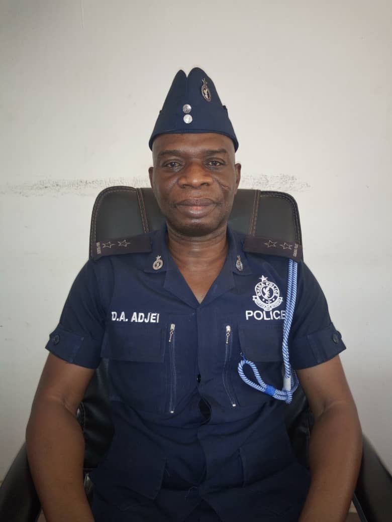 Police on manhunt for 31-year-old murder suspect