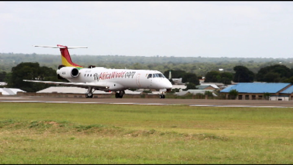 Commercial flights to resume at Wa airport following dismantling of telecommunication mast and trees