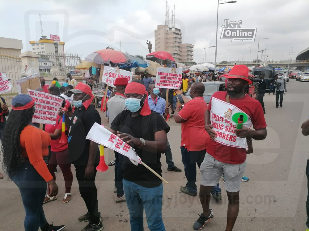 Public sector workers demonstrate over "inadequate" salary increment