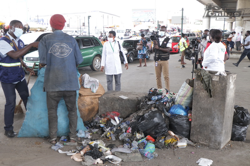 Photos: Cleanghana Campaign, Metro Health Inspectors issue abatement orders to three Food vendors