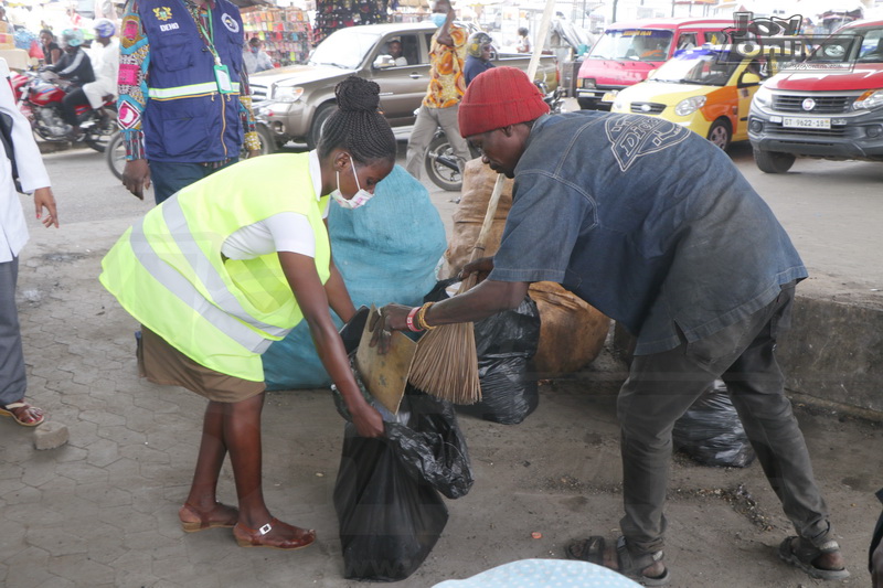 Photos: Cleanghana Campaign, Metro Health Inspectors issue abatement orders to three Food vendors