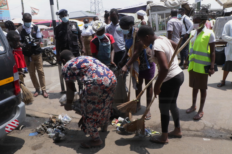 Photos: Cleanghana Campaign, Metro Health Inspectors issue abatement orders to three Food vendors