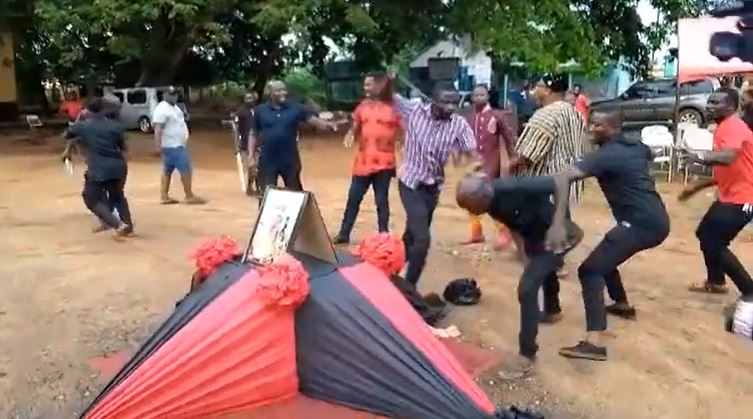 NPP members in free-for-all fight at a funeral; 2 injured - MyJoyOnline.com