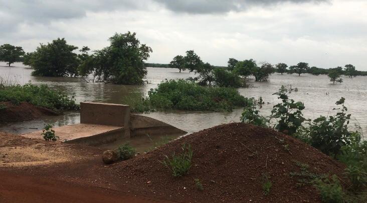 Torrential rain destroys some roads in Northern Region