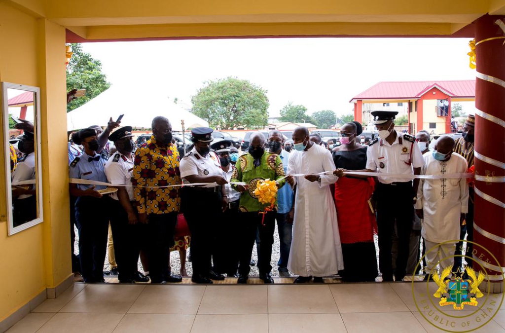 Akufo-Addo commissions Bono Region Fire Service Headquarters; Sunyani Hospital maternity block