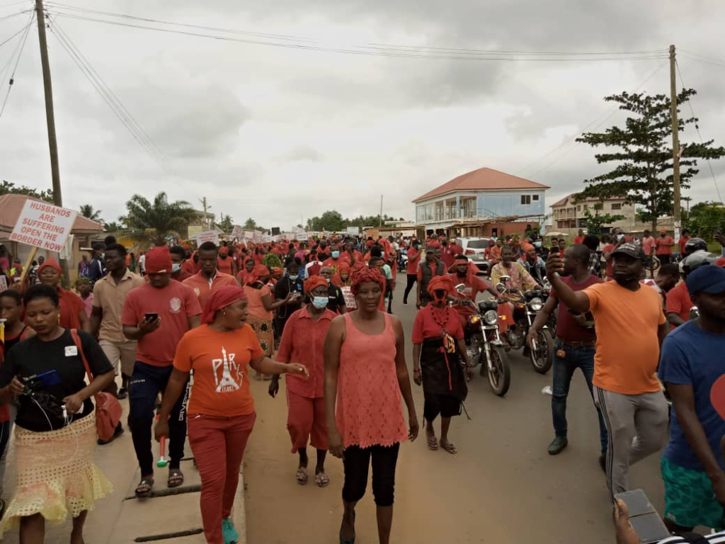 Residents of Aflao embark on 'Open Our Border' demonstration