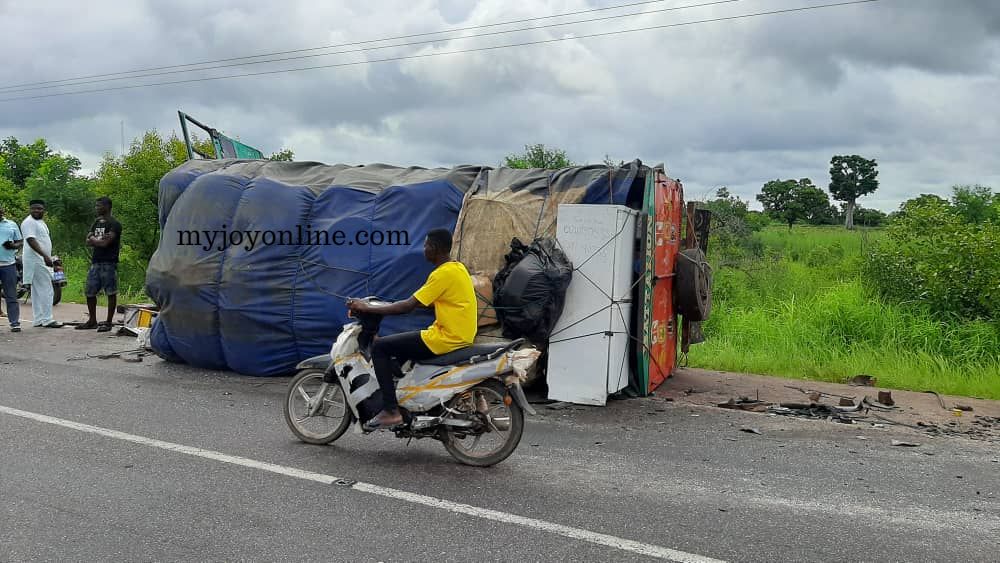One dead, two others in a critical condition after accident on Buipe road One dead, two others in a critical condition after accident on Buipe road