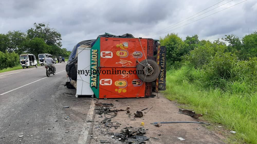 One dead, two others in a critical condition after accident on Buipe road One dead, two others in a critical condition after accident on Buipe road