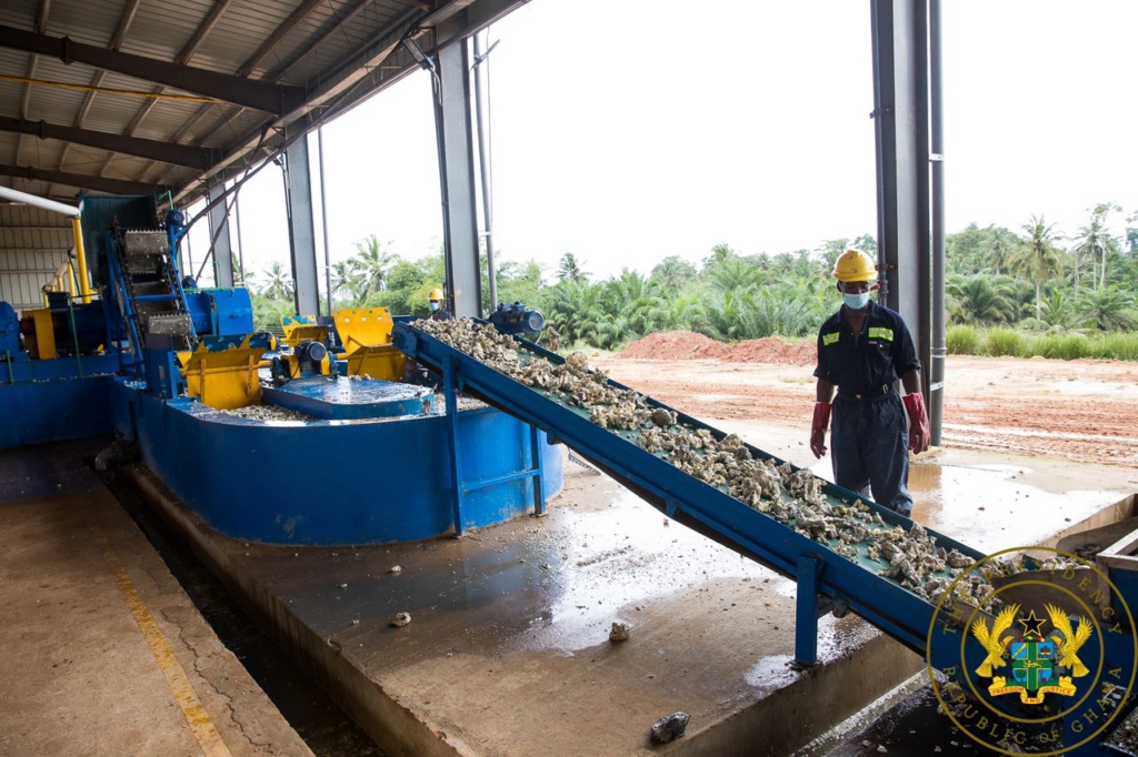 1D1F: Akufo-Addo commissions $2.1m rubber processing plant 1D1F: Akufo-Addo commissions $2.1m rubber processing plant
