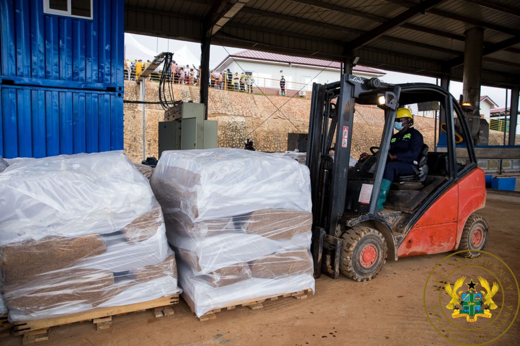 1D1F: Akufo-Addo commissions $ 2.1 million rubber processing plant 1D1F: Akufo-Addo commissions $ 2.1 million rubber processing plant
