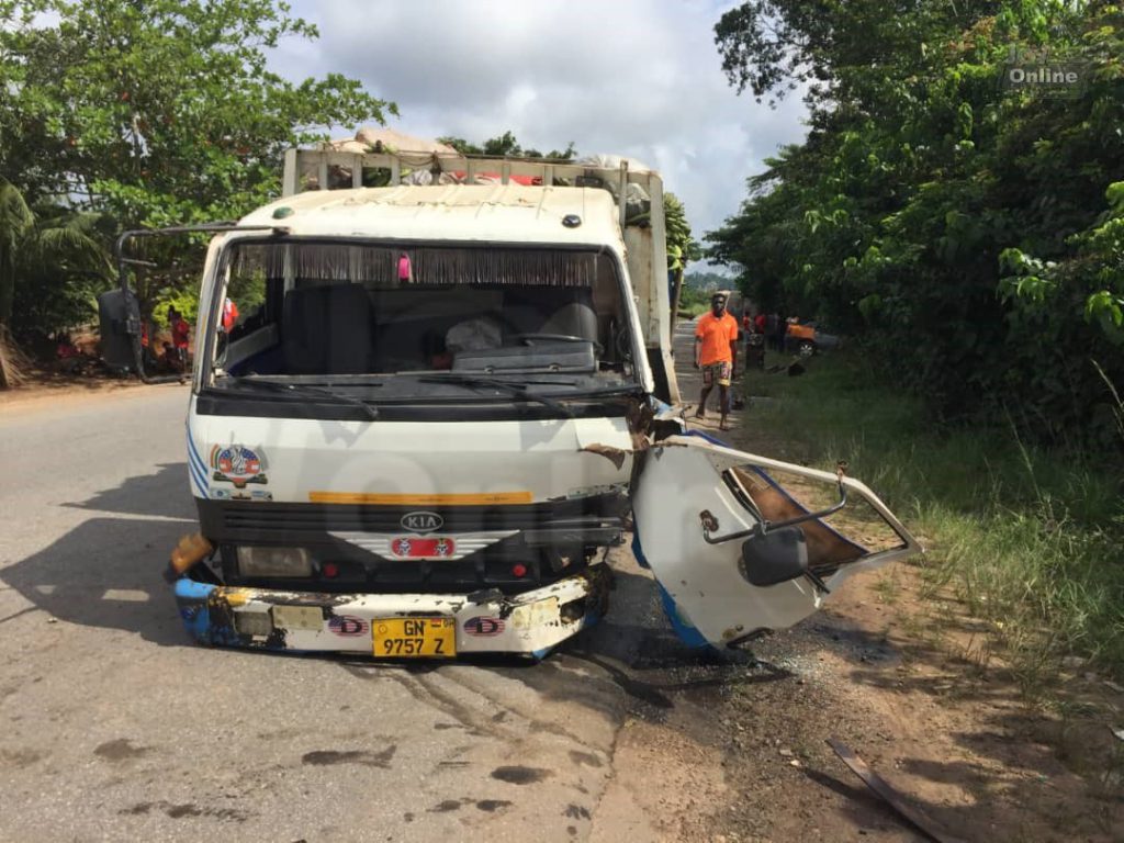 Driver dead, 4 injured in accident on Abura Dunkwa-Nyankomasi road