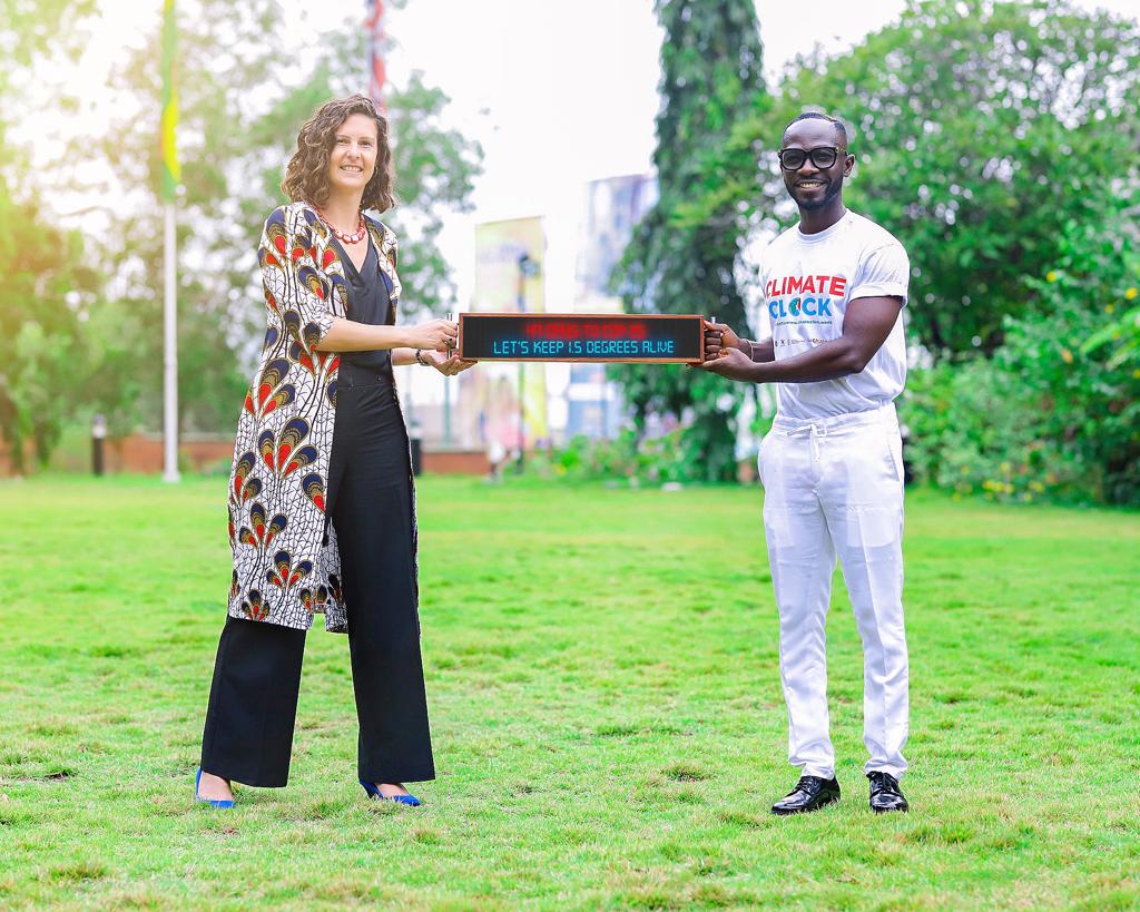 Okyeame Kwame presents Climate Clock to British High Commissioner