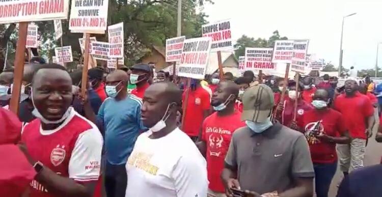 Public workers in Tamale protest over percentage increment in wages for 2021/2022