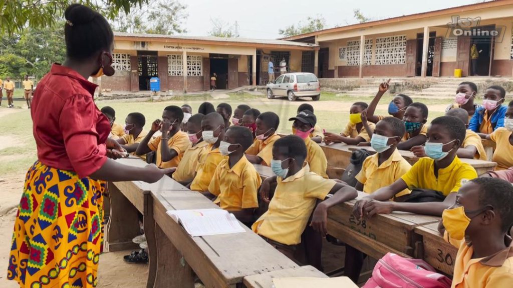 Pupils in KEEA forced to study under trees and open spaces because of dilapidated classroom block