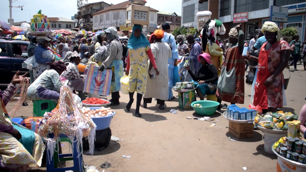 Kumasi traders fail to leave pavements and streets