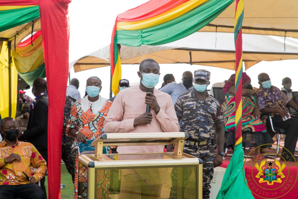 Akufo-Addo cuts sod for 100-bed Obuasi Trauma and Accident Hospital