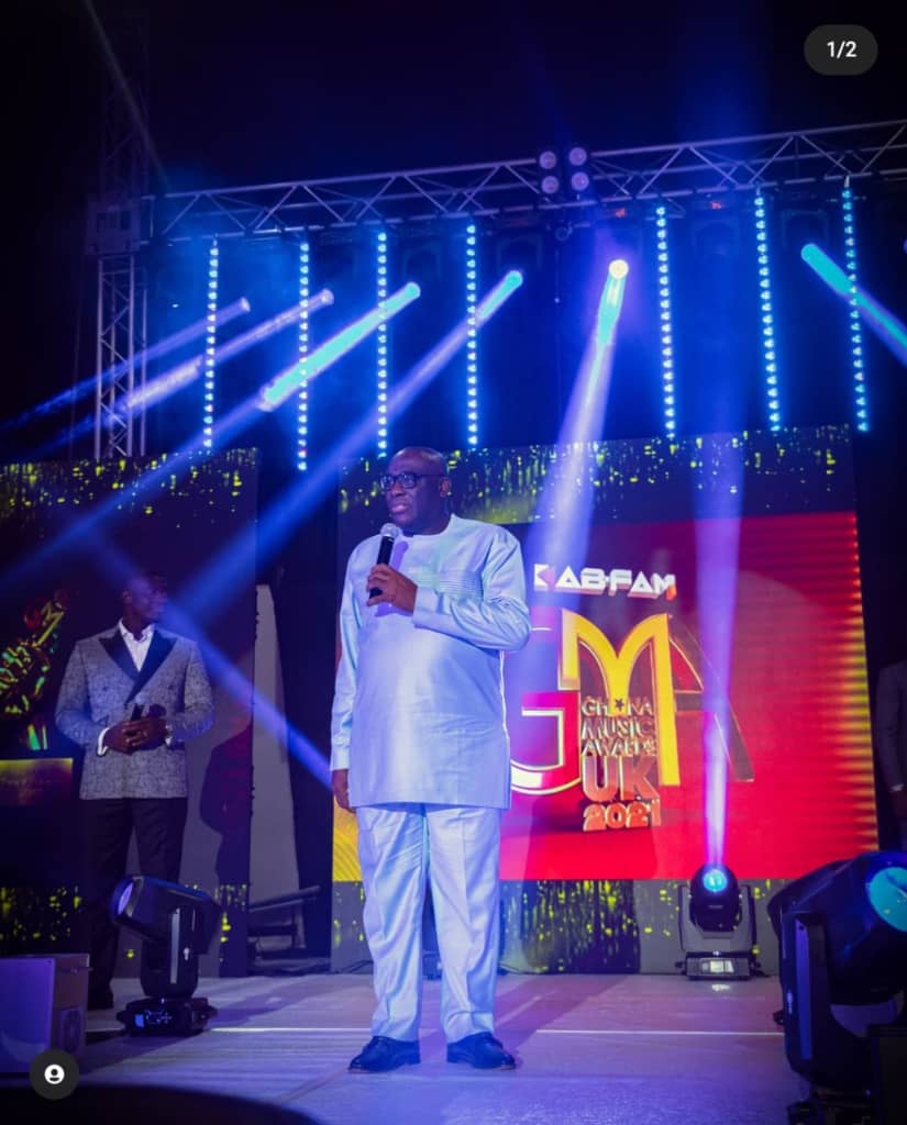 Diana Hamilton wins Artiste of the Year at Ghana Music Awards UK Diana Hamilton wins Artiste of the Year at Ghana Music Awards UK