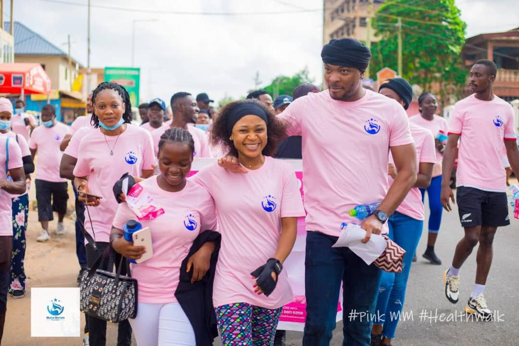 Habiba Sinare makes history with the biggest breast cancer health awareness walk in Ghana Habiba Sinare makes history with the biggest breast cancer health awareness walk in Ghana