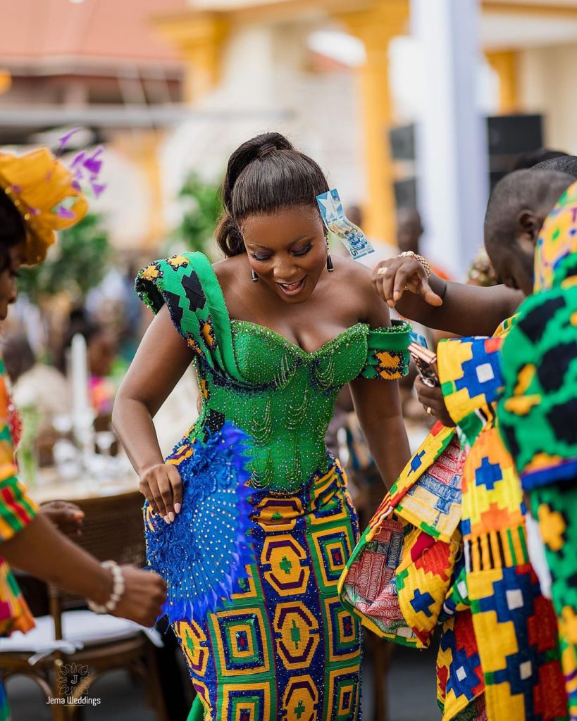 Adinkra Pie CEO ties the knot in Kente embellished wedding