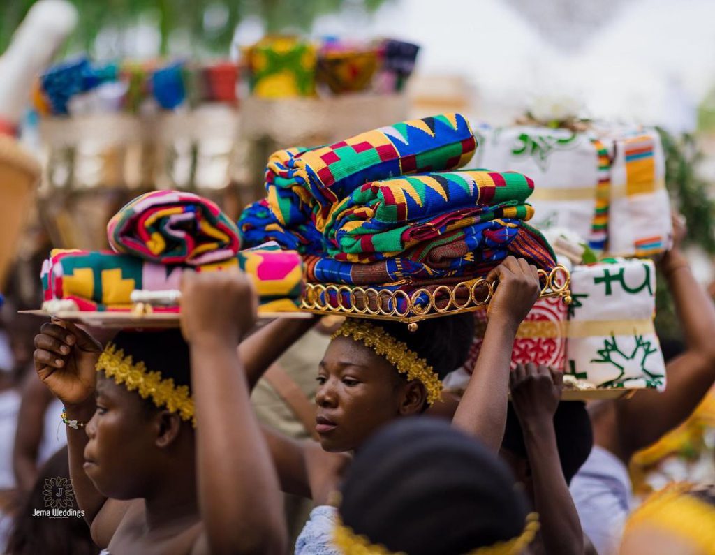 Adinkra Pie CEO ties the knot in Kente embellished wedding Adinkra Pie CEO ties the knot in Kente embellished wedding