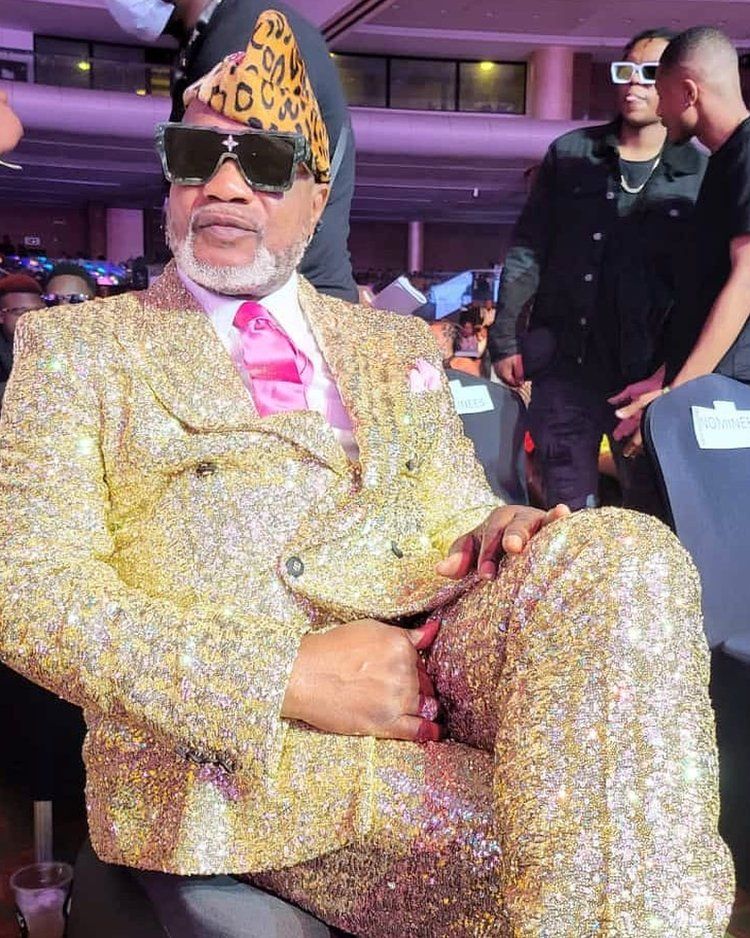 Nigeria’s Wizkid wins big in Africa music awards Nigeria’s Wizkid wins big in Africa music awards