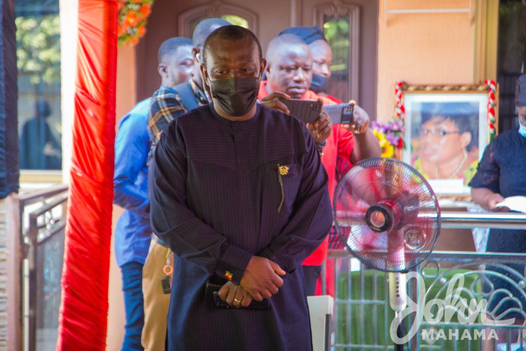 Mahama signs book of condolence for Dzifa Attivor Mahama signs book of condolence for Dzifa Attivor