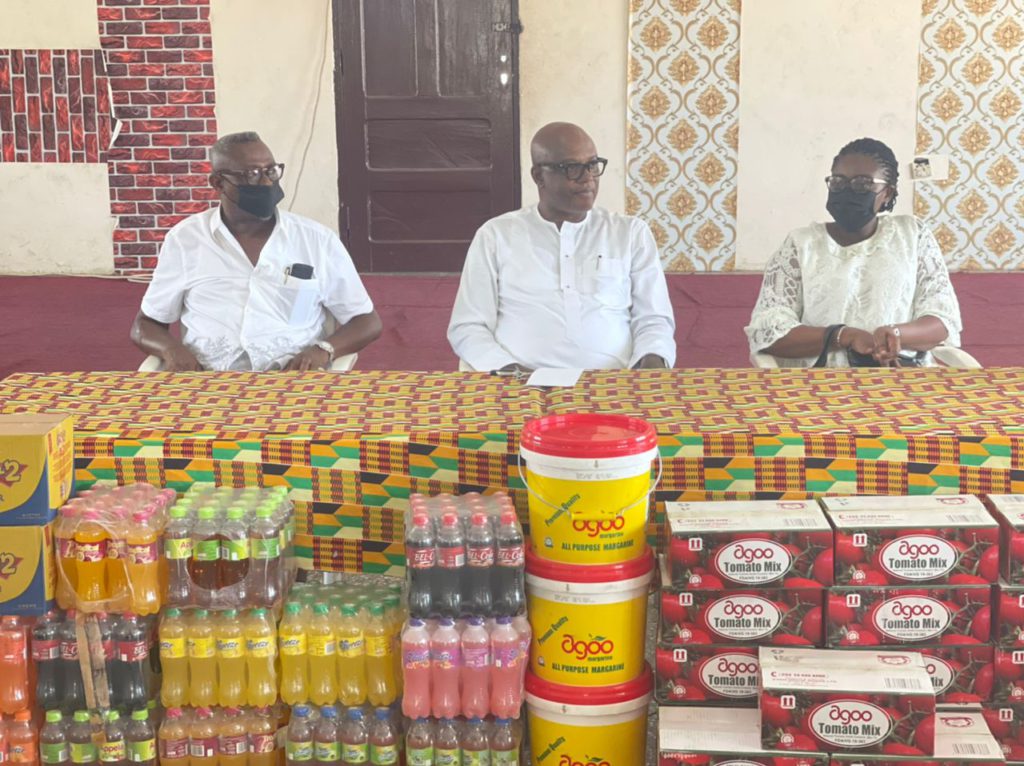Kojo Bonsu feasts with children at the Osu Children's Home as part of his birthday celebration - MyJoyOnline.com