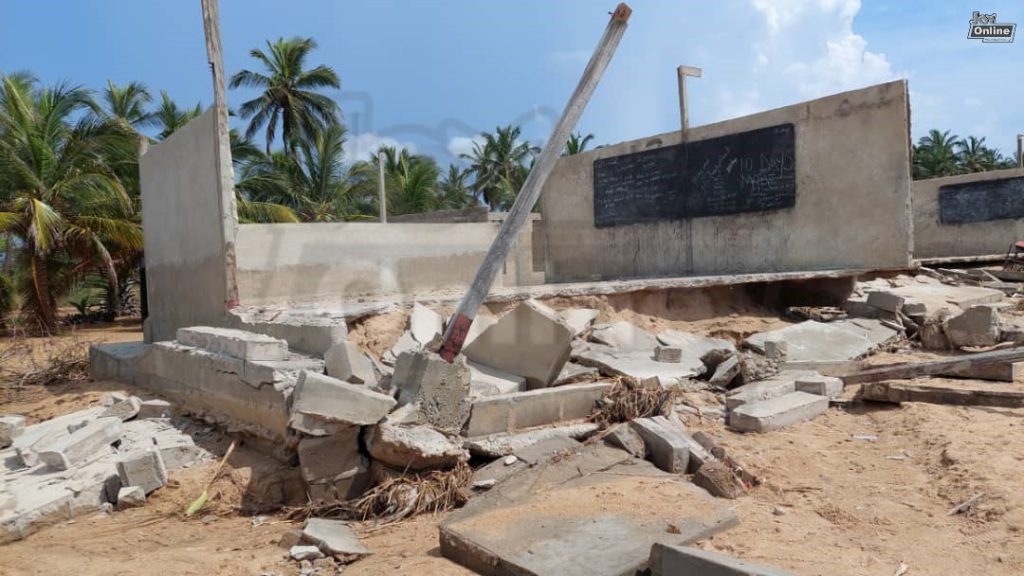 Volta Region tidal wave: Students of Fuveme Basic School forced to study in 2 classrooms Volta Region tidal wave: Students of Fuveme Basic School forced to study in 2 classrooms