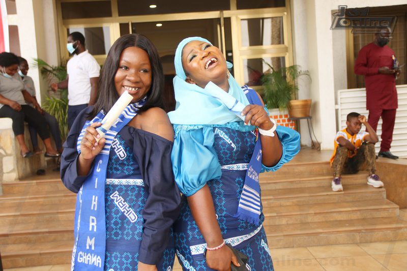 Photos : Multimedia HR staff certified by CIHRM