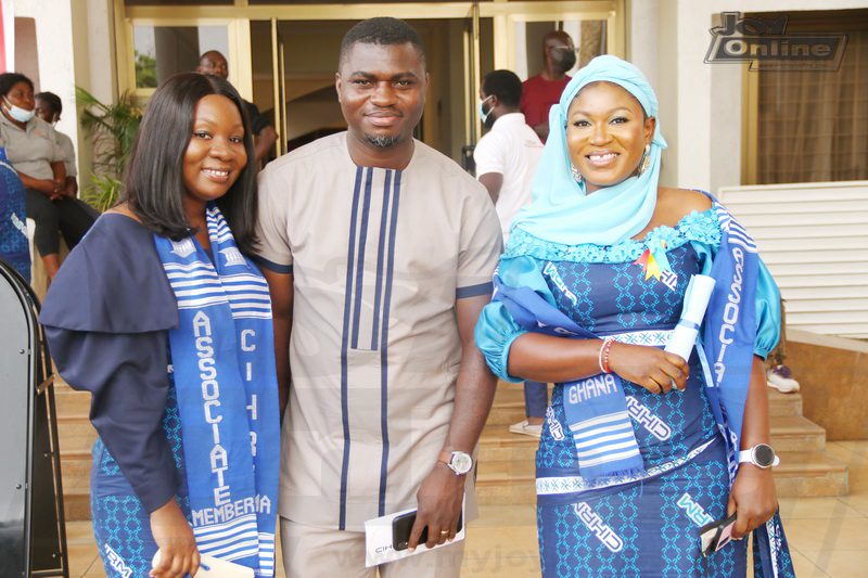 Photos : Multimedia HR staff certified by CIHRM