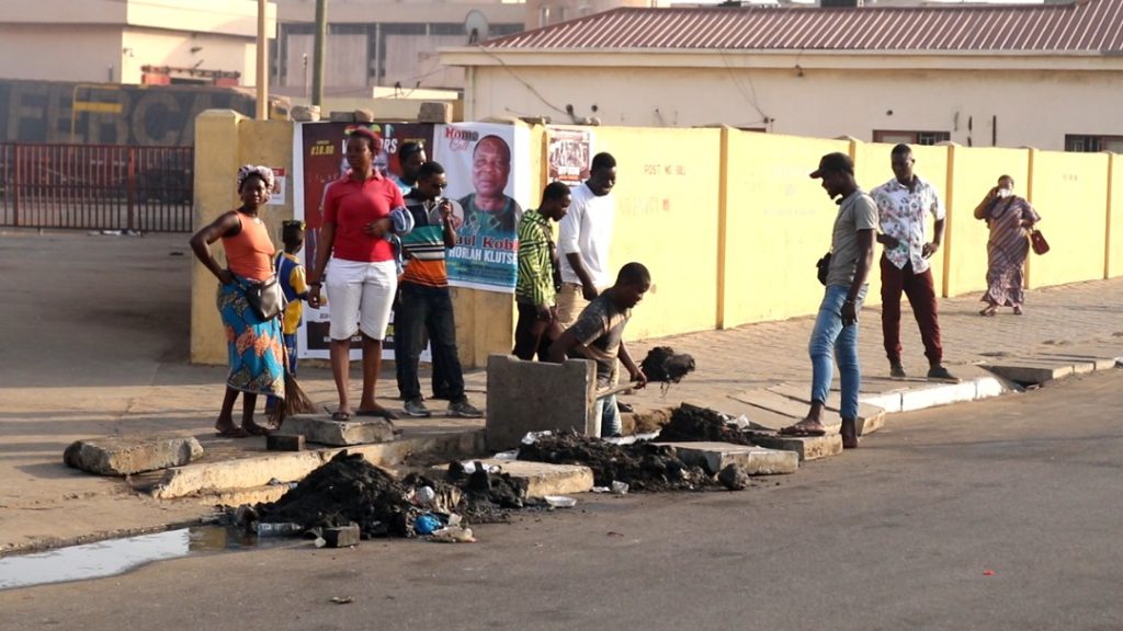 Ketu South residents embark on post-Farmers' Day clean up exercise