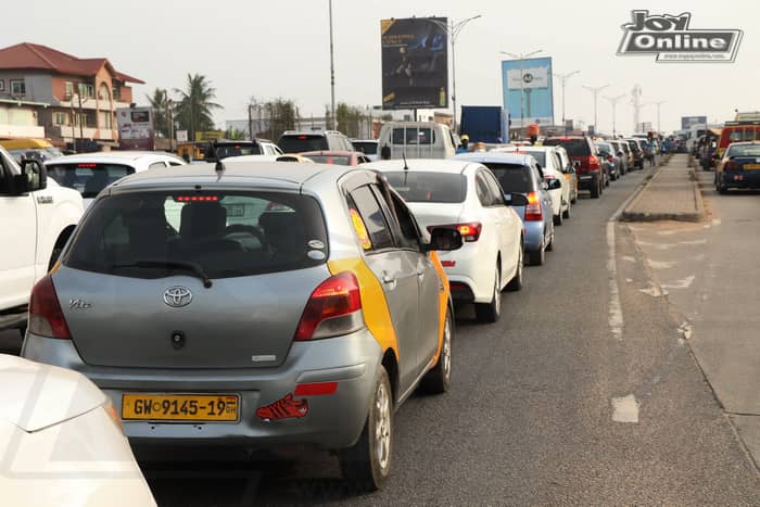 Photos: Commuters stranded as 'trotro' drivers strike to protest fuel prices