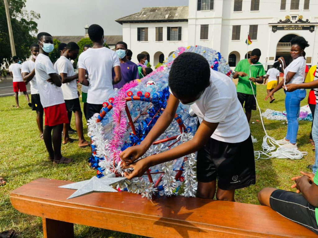 Recycle Up Ghana supports Achimota School with Mckingtorch Christmas tree