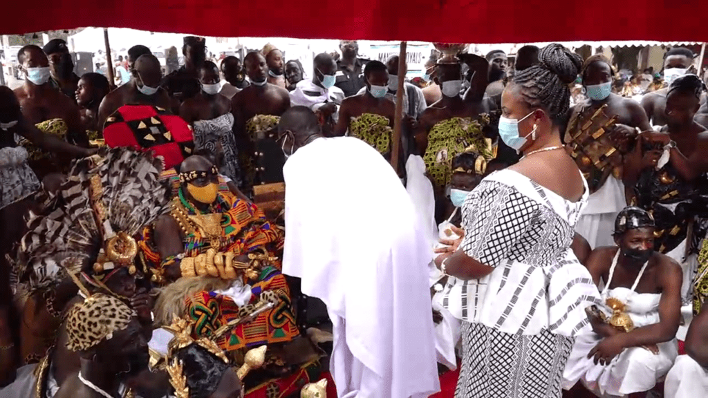 COA Research supports Asantehene with ¢600k for developmental projects