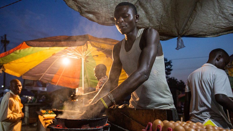 Uganda's huge rolex sets Guinness world record