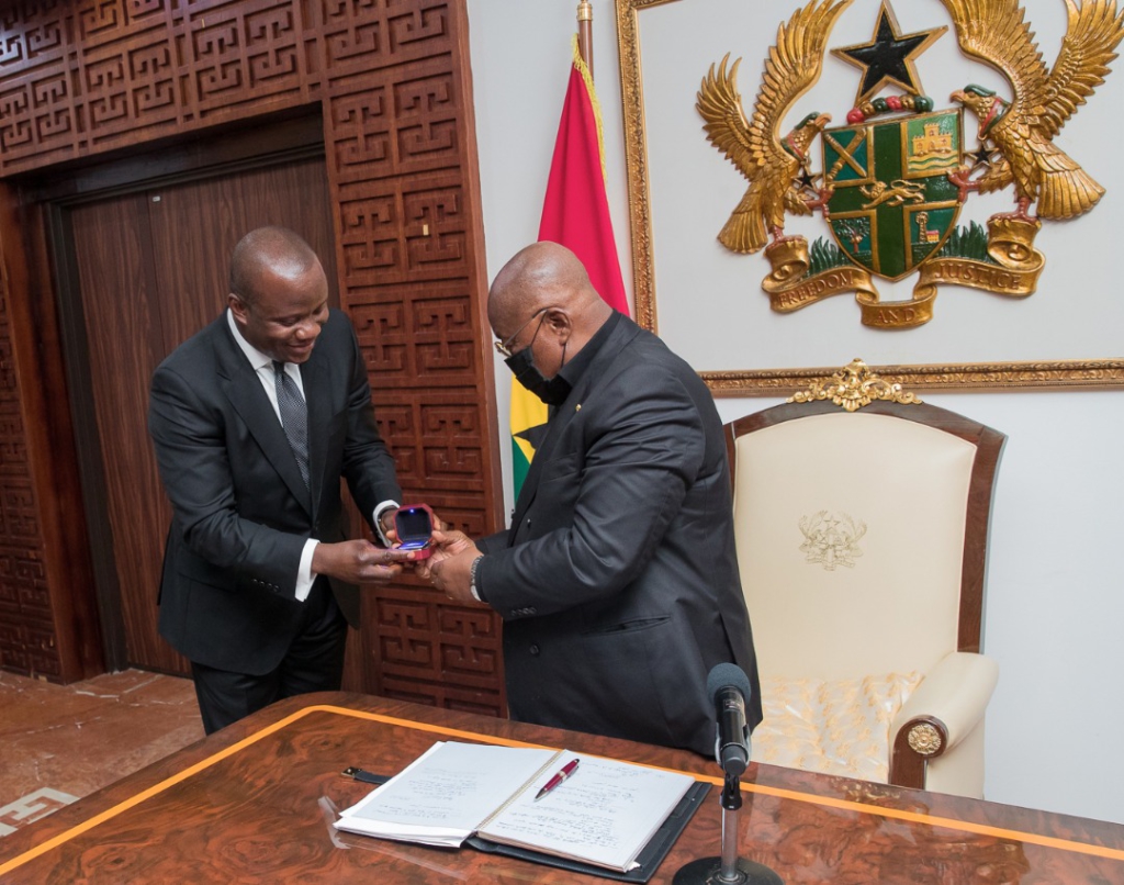 Akufo-Addo receives Otumfuo Commemorative Gold Coin Akufo-Addo receives Otumfuo Commemorative Gold Coin