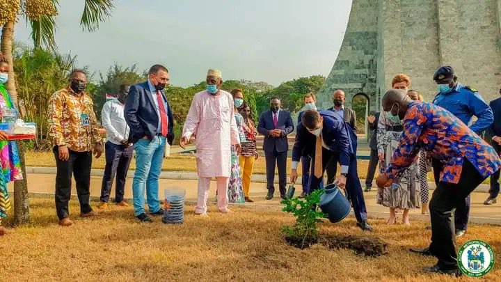Anny Osabutey: Dr Kwame Nkrumah’s ‘brown’ grass, Fela’s Kalakuta Republic